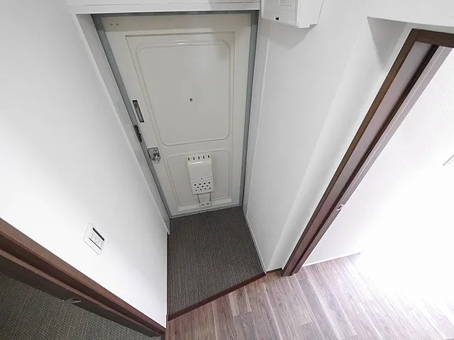 鶴甲コーポ 1号棟 - 34号棟の玄関写真