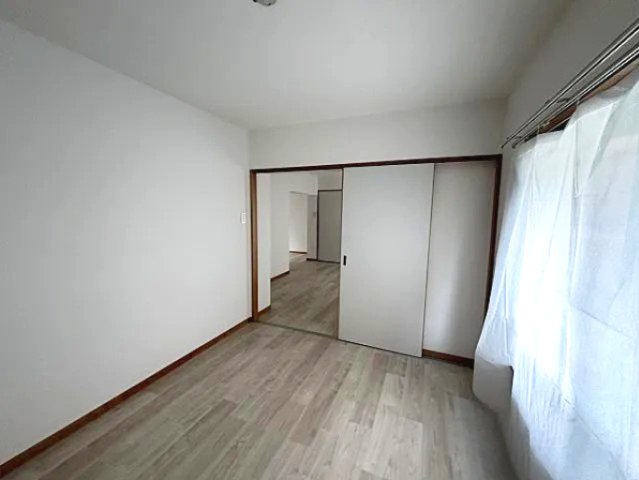 鶴甲コーポ 1号棟 - 34号棟の居間写真