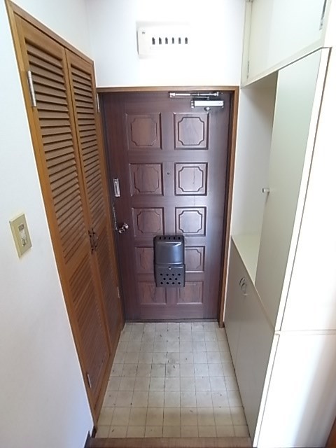 ライオンズマンション神戸元町の玄関写真