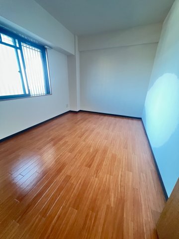 グリーンリッチ夙川IIの居間写真