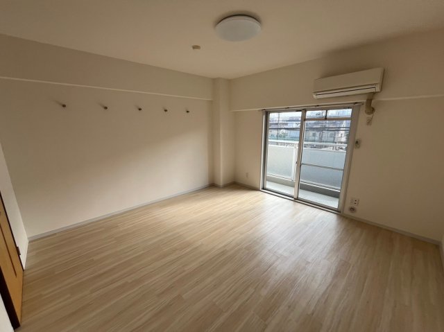 メインステージ芦屋茶屋之町の居間写真