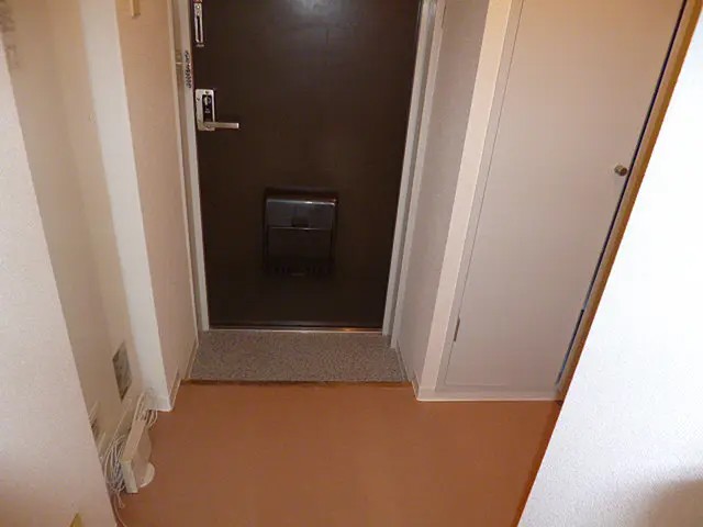 ベルズコートの玄関写真