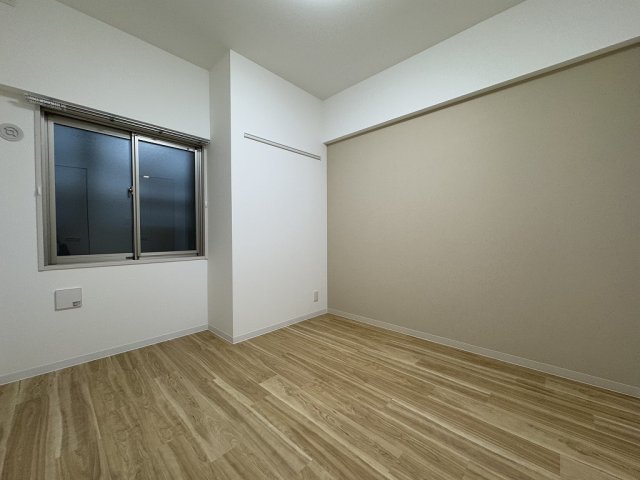 ラフィエスタ新神戸の居間写真
