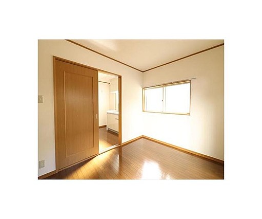 アーク倉石通の居間写真