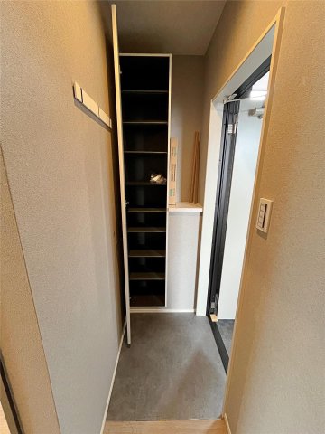 ブリアン西宮の玄関写真