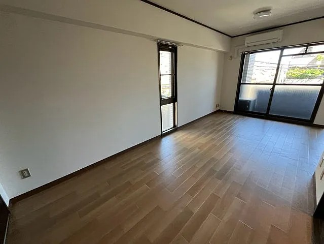 ドムス芦屋の居間写真