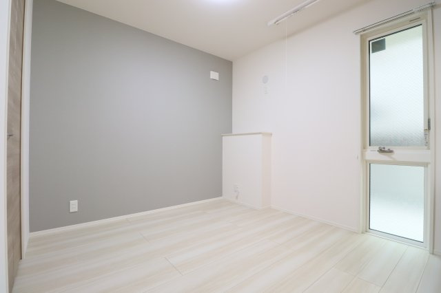 ラポール岡本D-room西岡本の居間写真