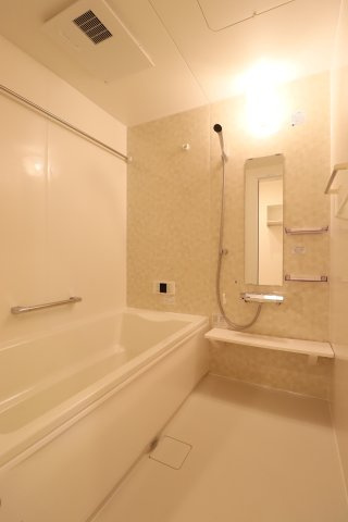 ラポール岡本D-room西岡本の風呂写真