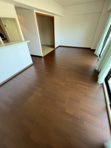 夙川レッチオ レジデンツァの居間写真