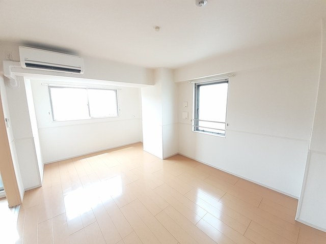 エアリーヒルズ芦屋の居間写真
