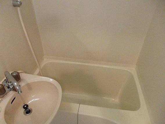 メゾンドゥロイの風呂写真