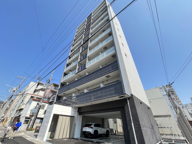 プロヴィスタ神戸三宮EASTの外観写真