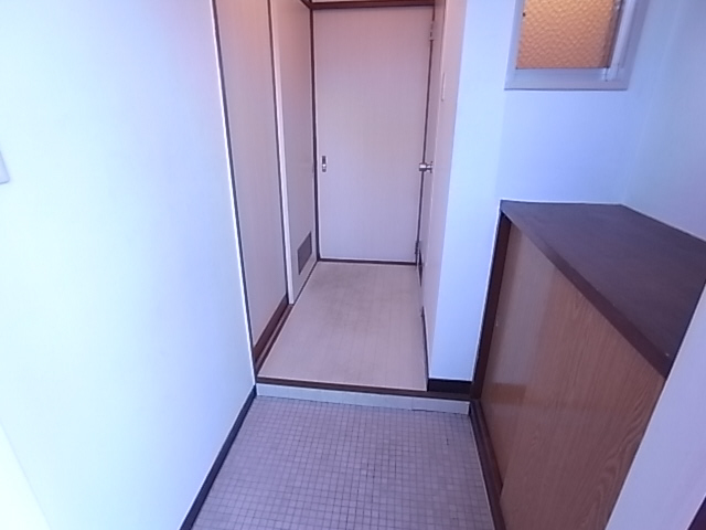 脇浜マンションの玄関写真