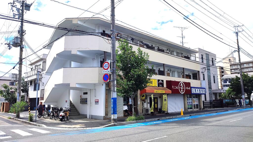 中田マンションの外観写真