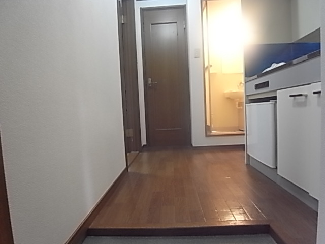 兼山マンションの玄関写真