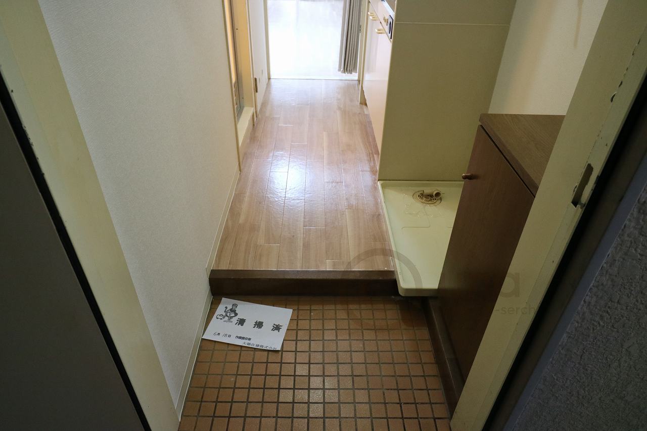 ロイヤル灘の玄関写真