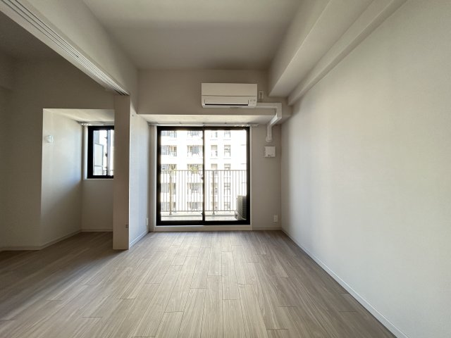 S-RESIDENCE神戸みなと元町aloの居間写真