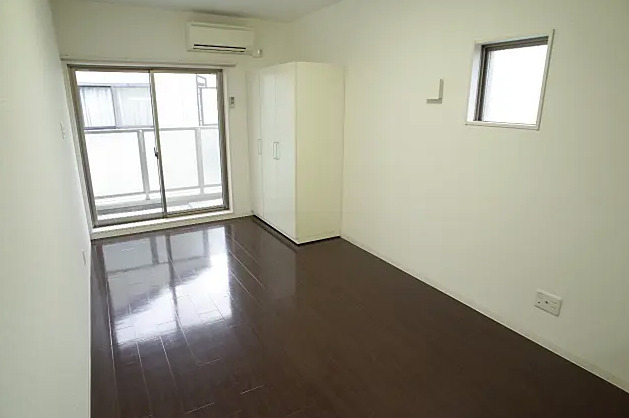 ヒーロ—マンション青木の居間写真