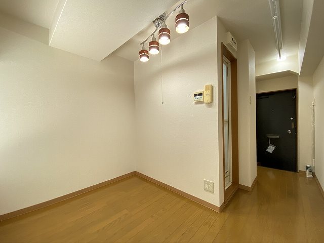 サンビルダー北野山ノ手の居間写真