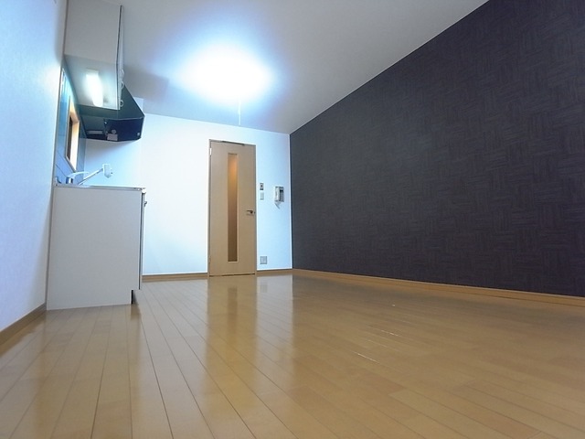 シンプルライフ元町の居間写真