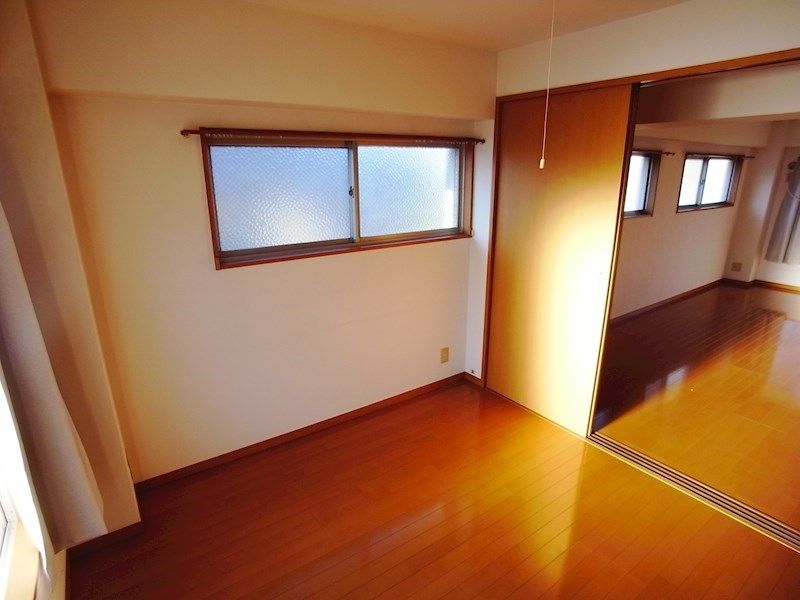 マンション芦屋の里の居間写真