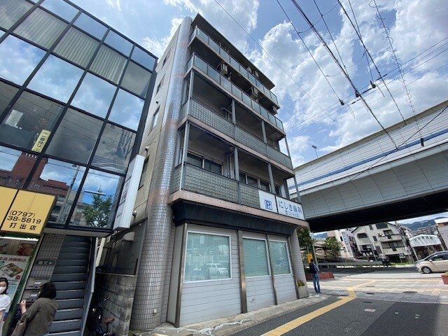 ピュア芦屋の外観写真