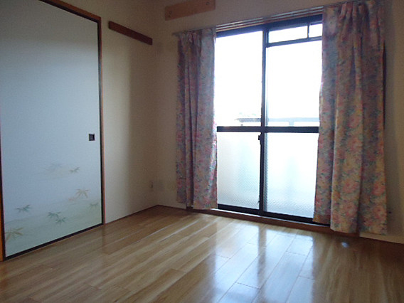 ガーネット森北町の内装写真