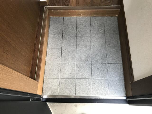 倉石ハイツの玄関写真