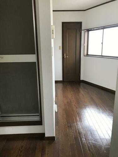 倉石ハイツの居間写真