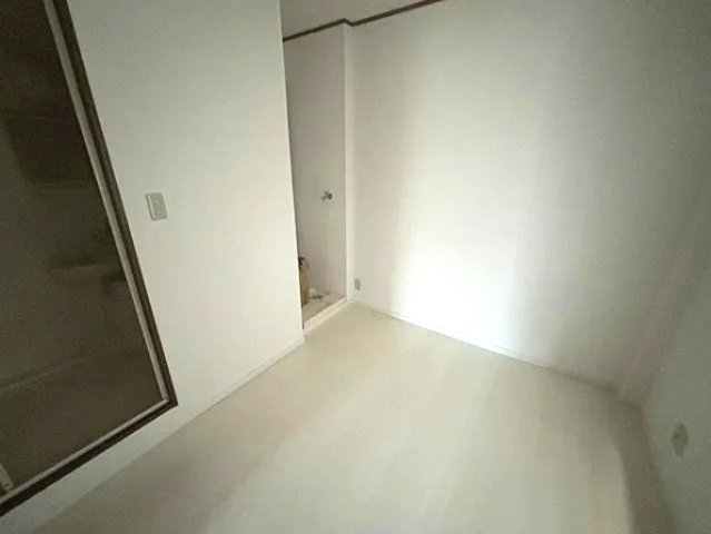 中野マンションの居間写真