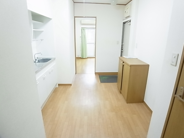 中野マンションの居間写真