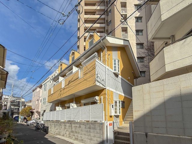下山手コートの外観写真
