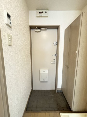 下山手コートの玄関写真