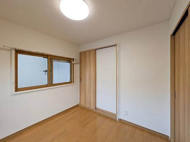 ニューライフ岡本の居間写真