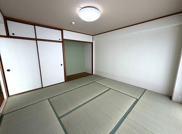 メゾン白鶴の居間写真