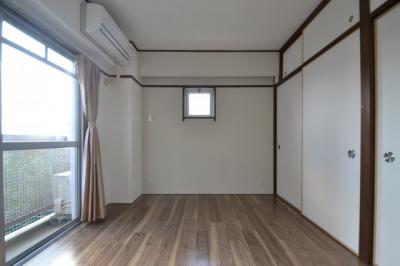 SIハイツ岩屋の居間写真