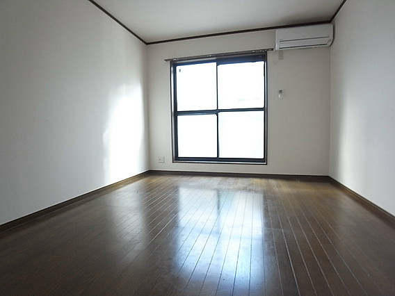パセオ西芦屋の居間写真