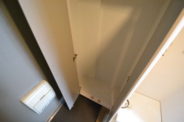 クレストイズミの玄関写真