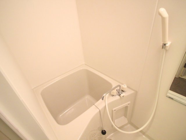石屋川ロイヤルハイツの風呂写真