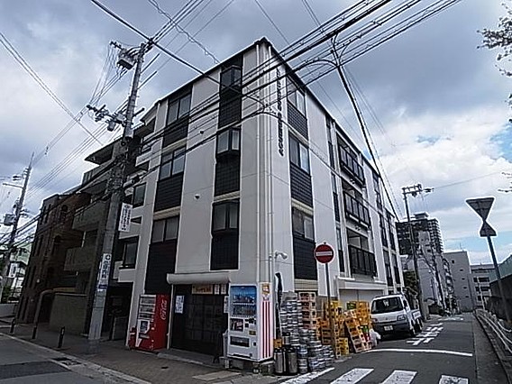 アクエルド諏訪山の外観写真