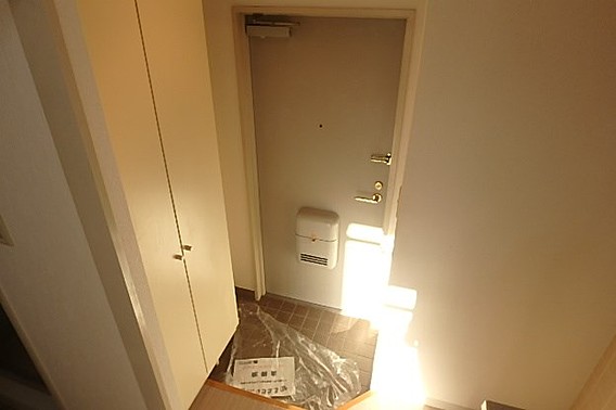 アクエルド諏訪山の玄関写真