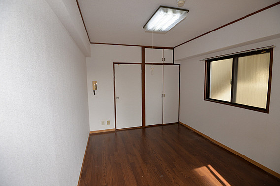 ライオンズマンション六甲道の居間写真