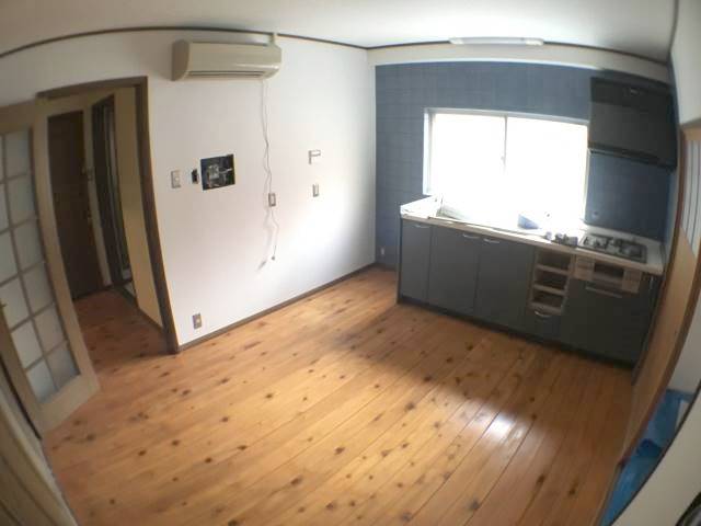 新神戸H.Holdingsビルの居間写真