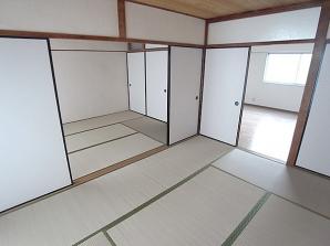 湊川第2マンションの居間写真