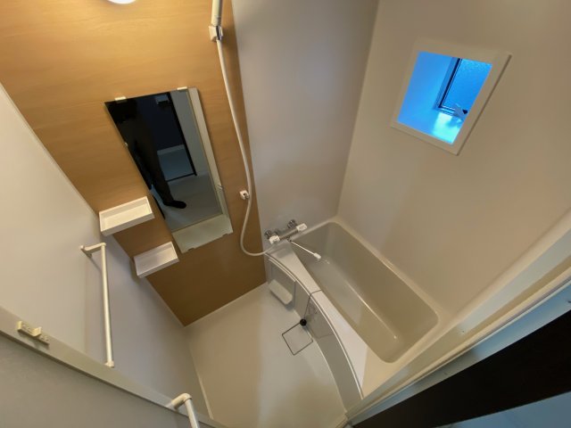 ワコーレヴィータ六甲道 NORTHの風呂写真