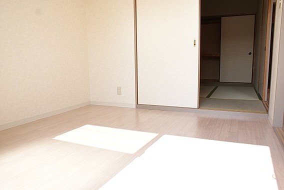 ピースフル本山の内装写真