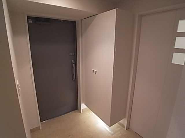KAISEI新神戸第2EASTの玄関写真