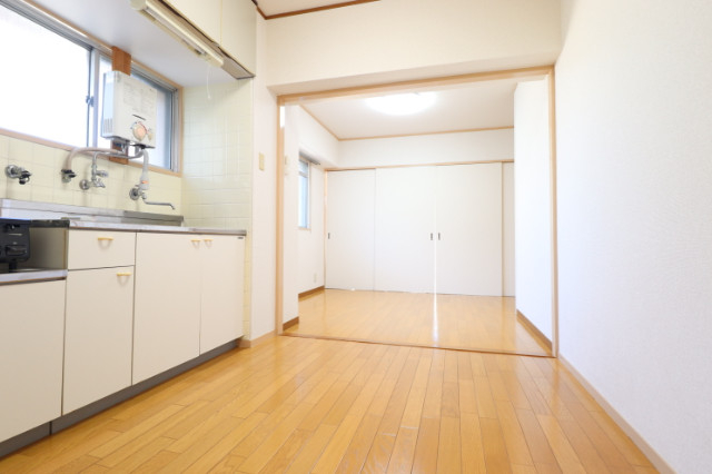 田中マンションの居間写真