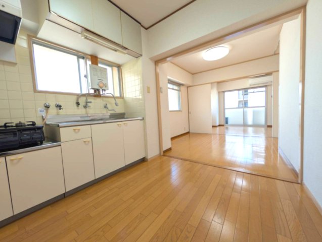 田中マンションの居間写真