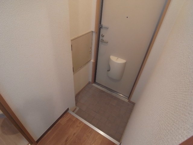 サンビレッジ中山手の玄関写真